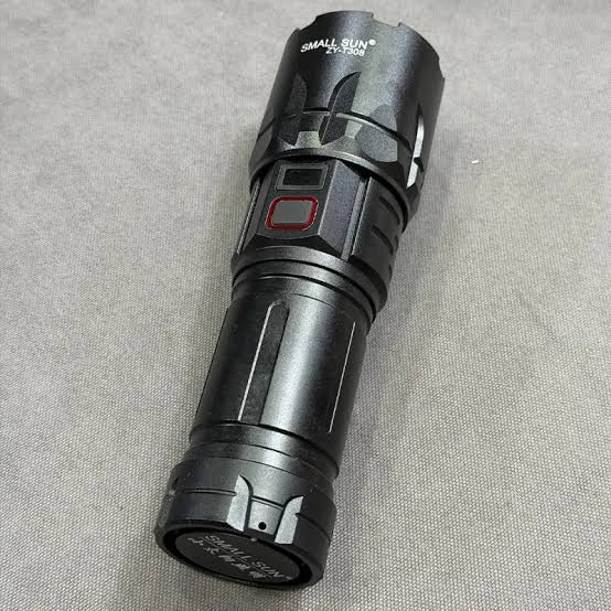 چراغ قوه پلیسی زوم دار اسمال سان SMALL SUN ZY-T308